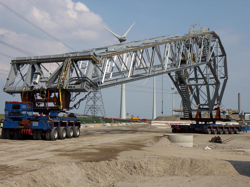 Modular trailers - Equipment - Special & heavy transport - P. Adams