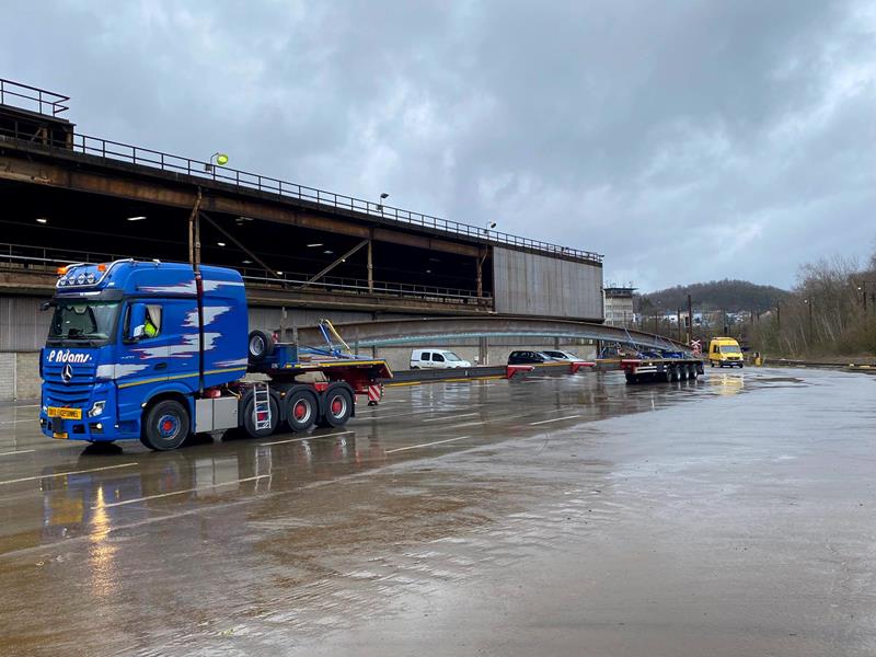 Flat-deck semi-trailers - Equipment